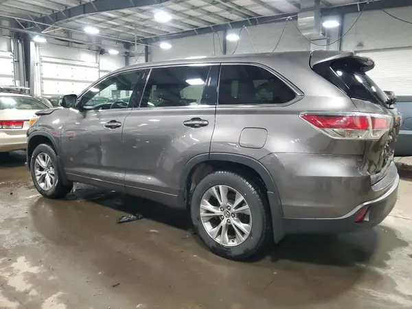 5TDBKRFH0GS353852 2016 TOYOTA HIGHLANDER - Image 2