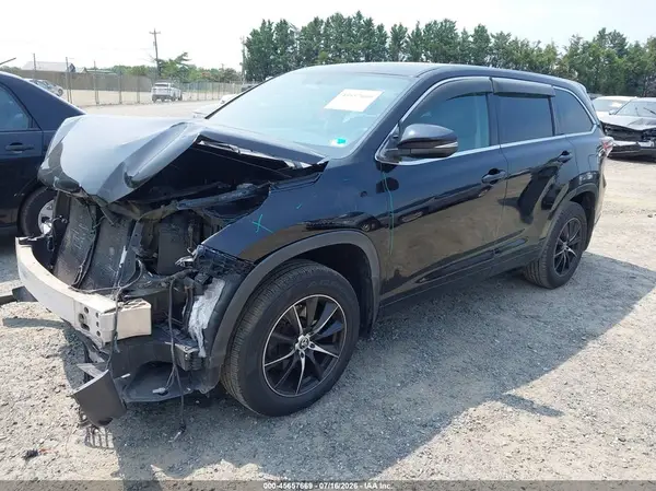 5TDBKRFH1GS235213 2016 TOYOTA HIGHLANDER - Image 2