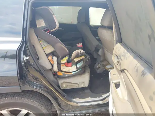 5TDBKRFH1GS239939 2016 TOYOTA HIGHLANDER - Image 8