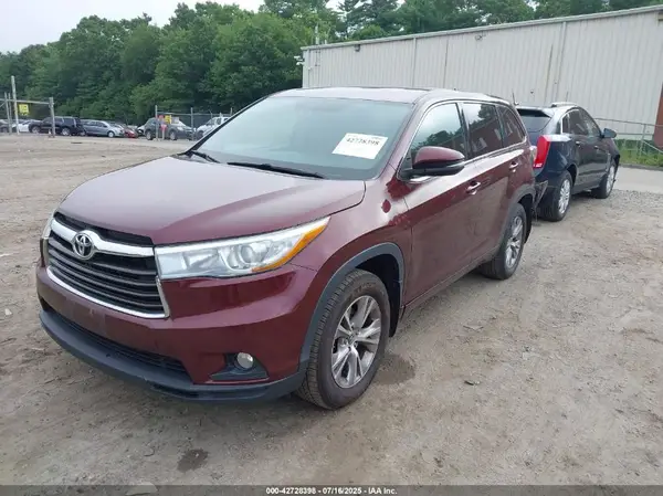 5TDBKRFH1GS248737 2016 TOYOTA HIGHLANDER - Image 2