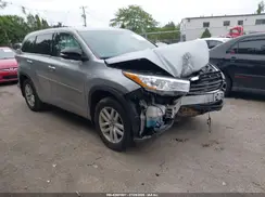 5TDBKRFH1GS255817 2016 TOYOTA HIGHLANDER