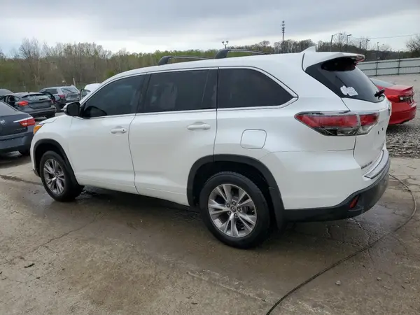 5TDBKRFH1GS277655 2016 TOYOTA HIGHLANDER - Image 2