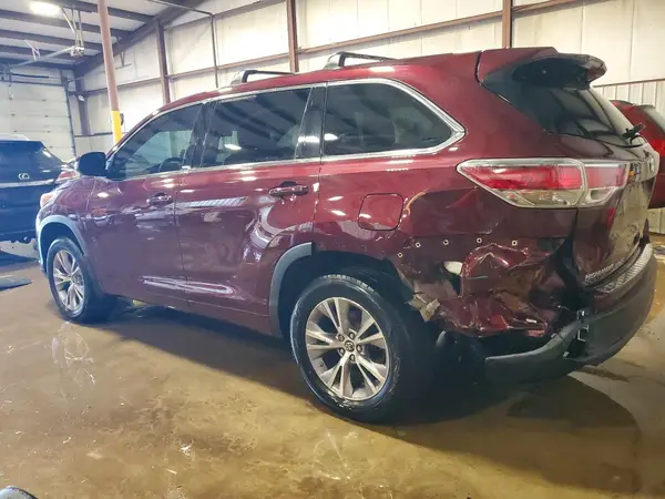 5TDBKRFH1GS283911 2016 TOYOTA HIGHLANDER - Image 2