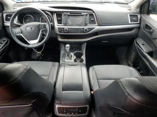 5TDBKRFH1GS284931 2016 TOYOTA HIGHLANDER - Image 8