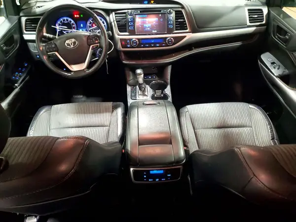 5TDBKRFH1GS316471 2016 TOYOTA HIGHLANDER - Image 8