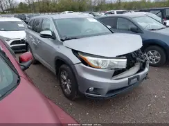 5TDBKRFH1GS317748 2016 TOYOTA HIGHLANDER