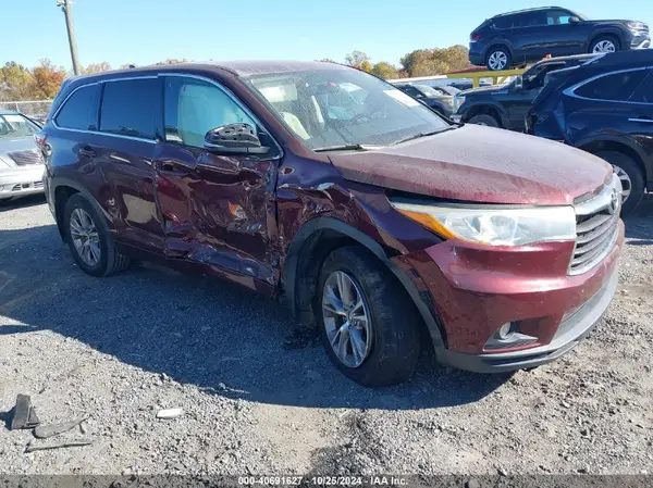 5TDBKRFH1GS321654 2016 TOYOTA HIGHLANDER - Image 1
