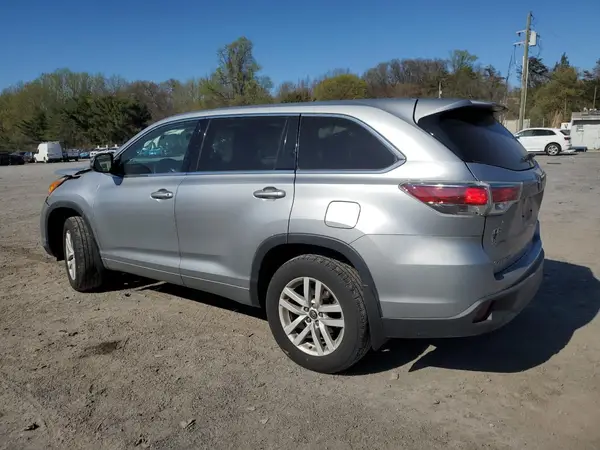 5TDBKRFH1GS329219 2016 TOYOTA HIGHLANDER - Image 2
