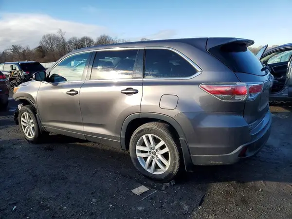 5TDBKRFH1GS330838 2016 TOYOTA HIGHLANDER - Image 2