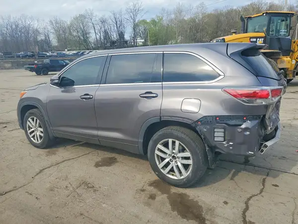5TDBKRFH1GS331617 2016 TOYOTA HIGHLANDER - Image 2