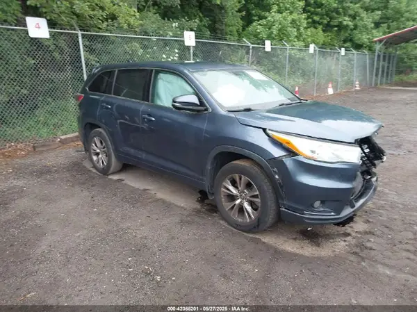 5TDBKRFH1GS347994 2016 TOYOTA HIGHLANDER - Image 1