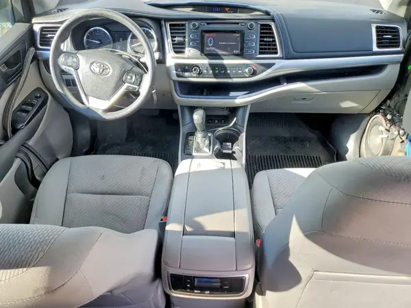 5TDBKRFH1GS348885 2016 TOYOTA HIGHLANDER - Image 8