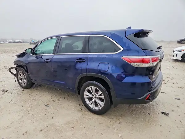 5TDBKRFH2GS226164 2016 TOYOTA HIGHLANDER - Image 2