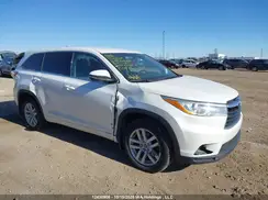 5TDBKRFH2GS227685 2016 TOYOTA HIGHLANDER