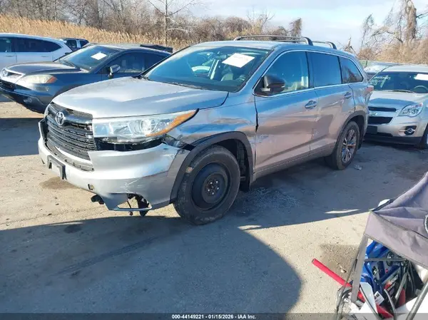 5TDBKRFH2GS231817 2016 TOYOTA HIGHLANDER - Image 2