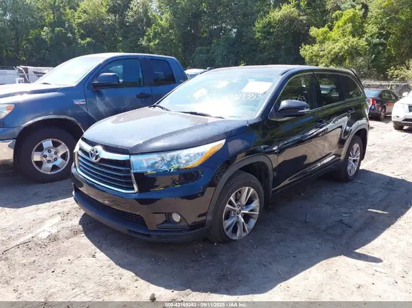 5TDBKRFH2GS239626 2016 TOYOTA HIGHLANDER - Image 2