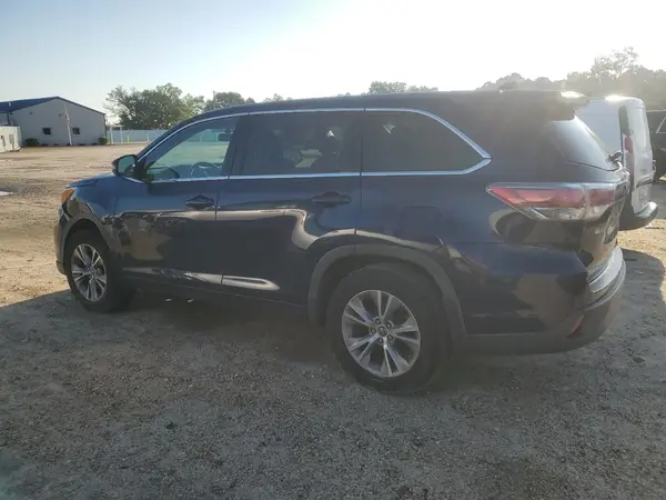 5TDBKRFH2GS304460 2016 TOYOTA HIGHLANDER - Image 2