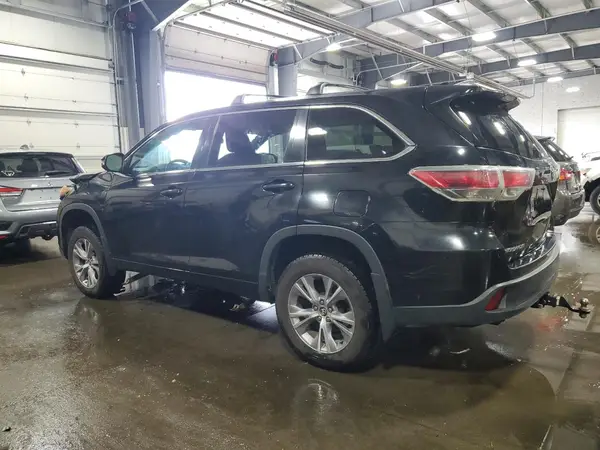 5TDBKRFH2GS308976 2016 TOYOTA HIGHLANDER - Image 2