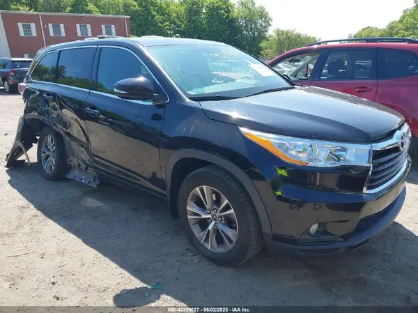 5TDBKRFH2GS311991 2016 TOYOTA HIGHLANDER - Image 1
