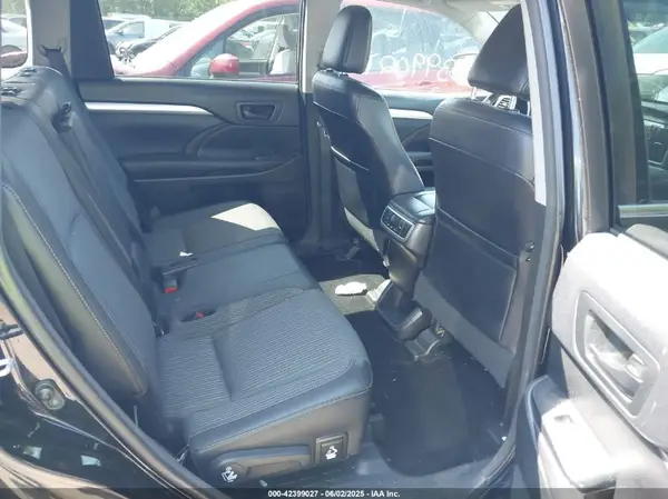 5TDBKRFH2GS311991 2016 TOYOTA HIGHLANDER - Image 8