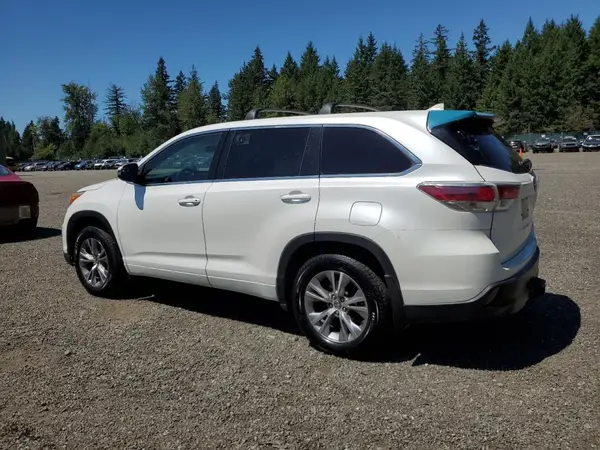 5TDBKRFH2GS323378 2016 TOYOTA HIGHLANDER - Image 2