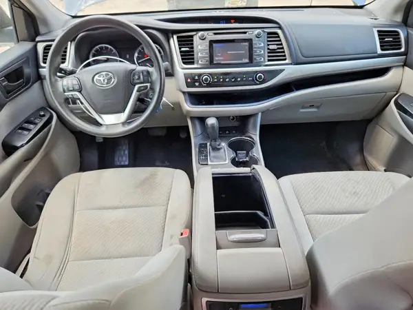 5TDBKRFH2GS337829 2016 TOYOTA HIGHLANDER - Image 8