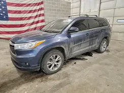 5TDBKRFH2GS340696 2016 TOYOTA HIGHLANDER