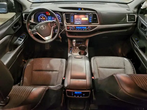 5TDBKRFH2GS340696 2016 TOYOTA HIGHLANDER - Image 8