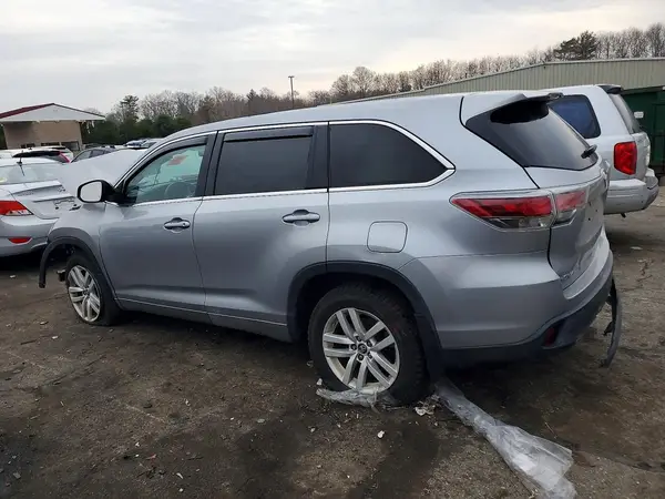 5TDBKRFH2GS350886 2016 TOYOTA HIGHLANDER - Image 2