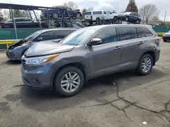 5TDBKRFH2GS355585 2016 TOYOTA HIGHLANDER