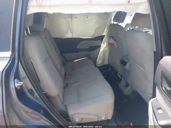 5TDBKRFH3GS226769 2016 TOYOTA HIGHLANDER - Image 8