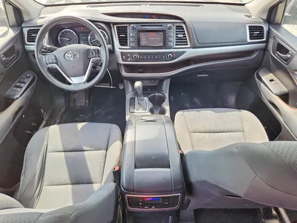 5TDBKRFH3GS231423 2016 TOYOTA HIGHLANDER - Image 8