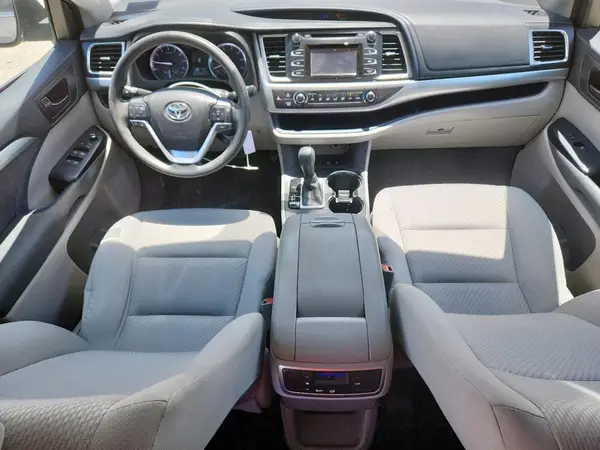 5TDBKRFH3GS245029 2016 TOYOTA HIGHLANDER - Image 8