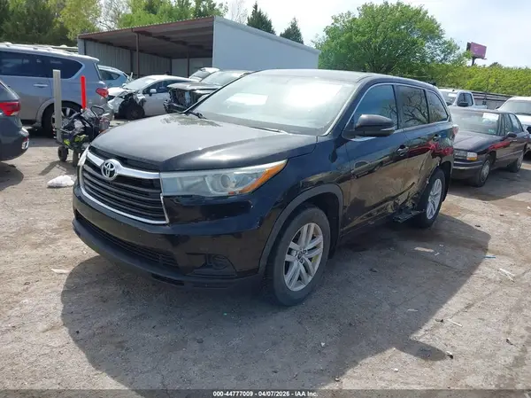 5TDBKRFH3GS259173 2016 TOYOTA HIGHLANDER - Image 2
