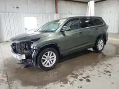 5TDBKRFH3GS267161 2016 TOYOTA HIGHLANDER