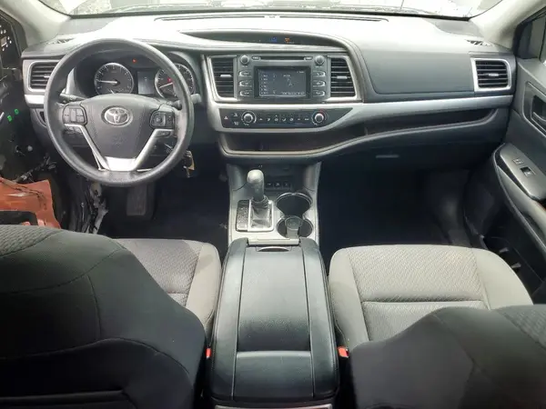 5TDBKRFH3GS271405 2016 TOYOTA HIGHLANDER - Image 8