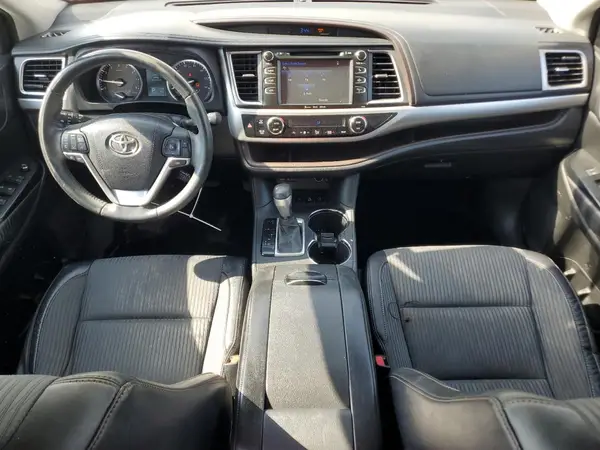 5TDBKRFH3GS279035 2016 TOYOTA HIGHLANDER - Image 8