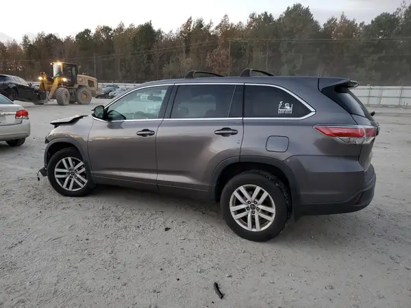 5TDBKRFH3GS310011 2016 TOYOTA HIGHLANDER - Image 2