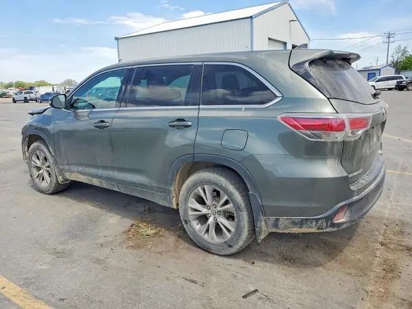5TDBKRFH3GS315290 2016 TOYOTA HIGHLANDER - Image 2