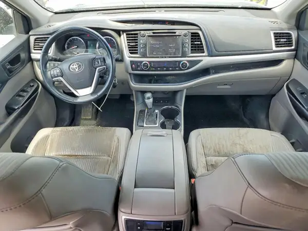 5TDBKRFH3GS315290 2016 TOYOTA HIGHLANDER - Image 8
