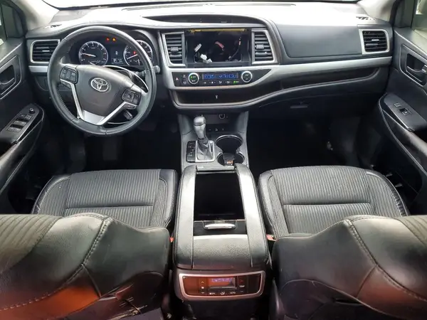 5TDBKRFH3GS346099 2016 TOYOTA HIGHLANDER - Image 8