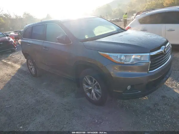 5TDBKRFH4GS236906 2016 TOYOTA HIGHLANDER - Image 1
