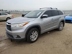 5TDBKRFH4GS244651 2016 TOYOTA HIGHLANDER