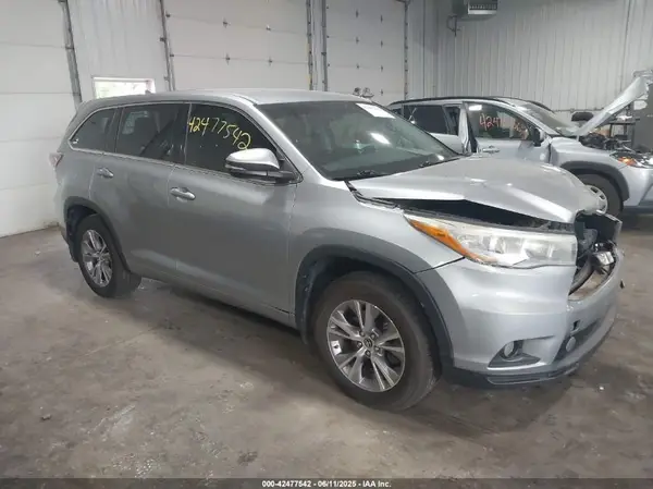 5TDBKRFH4GS248571 2016 TOYOTA HIGHLANDER - Image 1