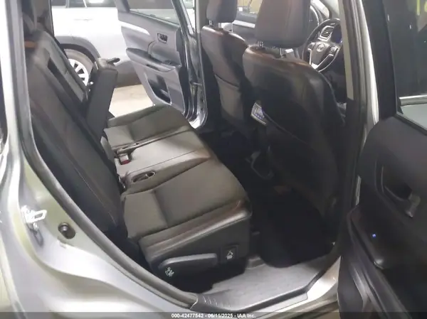 5TDBKRFH4GS248571 2016 TOYOTA HIGHLANDER - Image 8