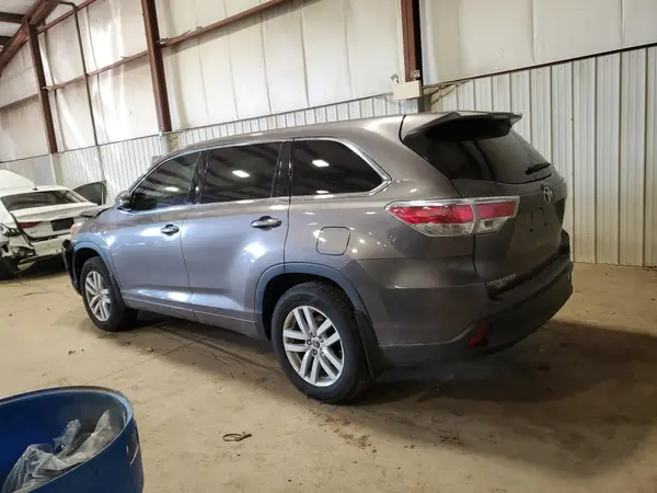 5TDBKRFH4GS272904 2016 TOYOTA HIGHLANDER - Image 2