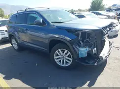 5TDBKRFH4GS273633 2016 TOYOTA HIGHLANDER