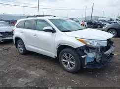 5TDBKRFH4GS282087 2016 TOYOTA HIGHLANDER