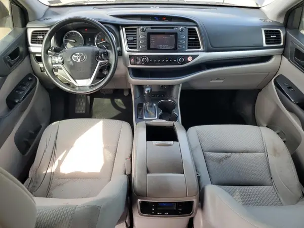 5TDBKRFH4GS298516 2016 TOYOTA HIGHLANDER - Image 8