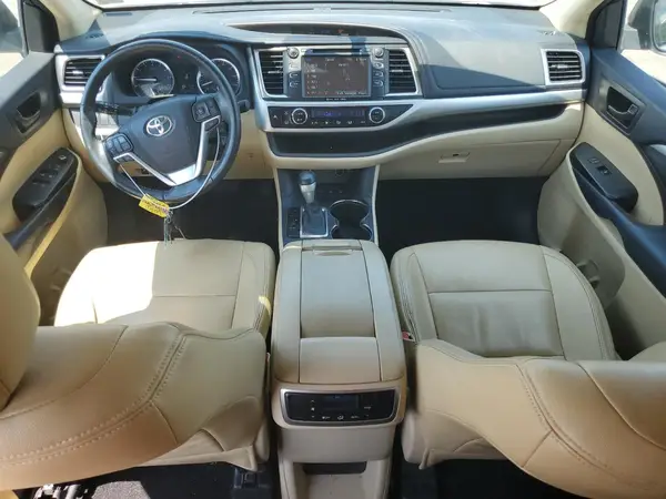 5TDBKRFH4GS299892 2016 TOYOTA HIGHLANDER - Image 8